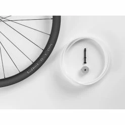 BONTRAGER ROAR AEOLUS PRO 37 TLR -Vélo Soldes roar aeolus pro 37 tlr 2